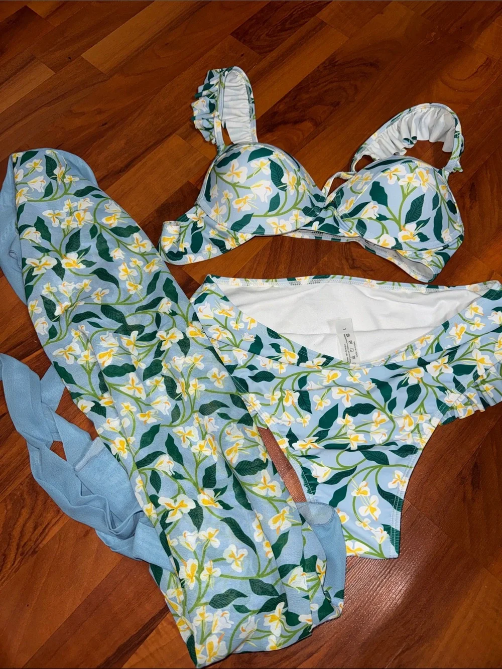 NWT Floral High-Waist Bikini Set with Matching Sarong L cover up